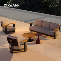 Ensemble de meubles d'extérieur de luxe en rotin imperméable et chaises en aluminium pour patio nordique, cour d'hôtel, balcon, piscine et jardin