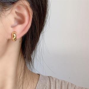 Eh57 Clip de <span class=keywords><strong>oreja</strong></span> con diseño de plato de incienso antimosquitos, <span class=keywords><strong>sin</strong></span> agujeros, de metal, con forma de pequeño círculo, de estilo sencillo - Product Image 4