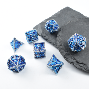 Ensemble de dés de <span class=keywords><strong>jeu</strong></span> de rôle en métal massif personnalisé, dés de D&D inspirés du Roi Singe, 7 pièces, avec design de moule exclusif XDICES - Product Image 3