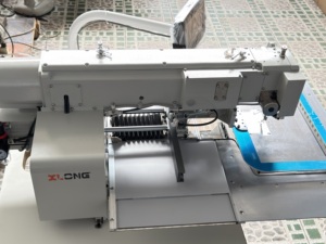 มอเตอร์จักรเย็บผ้าอุตสาหกรรมความเร็วสูงรุ่น YJC-3520R แบบอัตโนมัติ พร้อมโปรแกรมคอมพิวเตอร์ ตัดด้ายเย็บแบบล็อคสติทช์ และระบบเกียร์ - Product Image 2