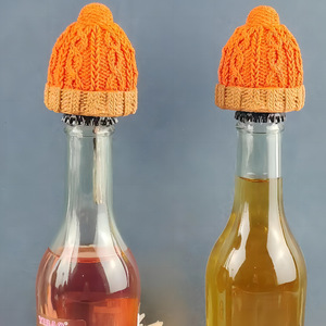 Creative Christmas Hat Resin Beer Opener <b>Wine</b> Opener Vacuum <b>Stopper</b> 5.6x4.9cm Round Shape - Product Image 3