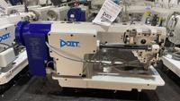 Machine à coudre industrielle à point droit double synchrone haute vitesse DT 0303D pour le cuir
