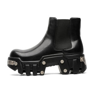 Botas Chukka Catwalk con suela gruesa, botines de moda con aumento de altura, remaches metálicos, botas de motociclista para parejas - Product Image 6