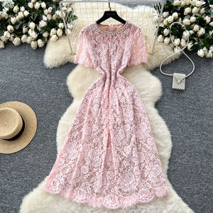 فساتين أنيقة للنساء مزينة بالخرز برقبة مستديرة ودانتيل لحفلات السهرة والمناسبات الرسمية وحفلات الكوكتيل - Product Image 1