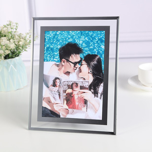 Vente <span class=keywords><strong>en</strong></span> gros de cadres <span class=keywords><strong>photo</strong></span> <span class=keywords><strong>en</strong></span> <span class=keywords><strong>verre</strong></span> 3.5X5 4X6 5X7 8X10 A4, simples et élégants, pour afficher des photos horizontales ou verticales sur table - Product Image 5