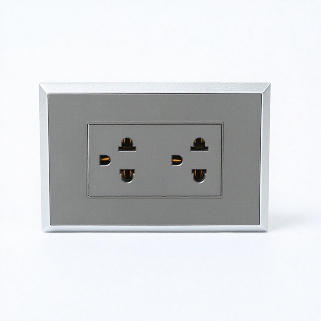 Export Quality American Standard Waterproof Multifunctional Wall Socket 2 Outlets USB Ports for Southeast Asia Peru PC Panel