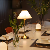 Nouvelle lampe de table à abat-jour en tissu sur base métallique, lampe de table LED rechargeable, interrupteur tactile, lampe de table sans fil, décoration de chambre, lampe de chevet