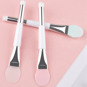 Brocha <span class=keywords><strong>de</strong></span> <span class=keywords><strong>Maquillaje</strong></span> <span class=keywords><strong>de</strong></span> Silicona con Doble Cabezal para Lavado Facial y Aplicación <span class=keywords><strong>de</strong></span> Mascarillas, Herramienta Portátil Personalizable con Logotipo - Product Image 3