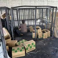 Charbon de bois noir YIWAN Xiamen pour barbecue, 7600 calories, emballé en bouteilles et en boîtes