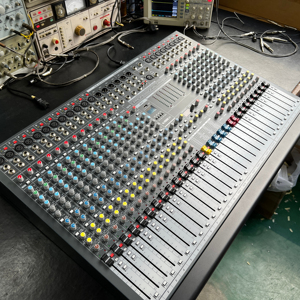 Gx424 New Arrival Chuyên Nghiệp 24-Kênh Âm Thanh <span class=keywords><strong>Mixer</strong></span> Âm Nhạc Trộn Giao Diện Điều Khiển Với Bộ Vi Xử Lý Âm Thanh 4 Nhóm DJ MP3 Máy Nghe Nhạc USB Đầu Vào - Product Image 1