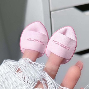 พัฟฟองน้ำแต่งหน้าแบบใหม่ Finger Mini Air Cushion Puff สำหรับลงแป้งและคอนซีลเลอร์ - Product Image 3