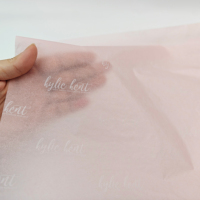 Papier d'emballage en tissu biodégradable de luxe 17gsm feuille d'or cadeaux personnalisés offset de haute qualité pour vêtements papier de soie noir