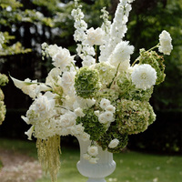 Bunga Bola Phalaenopsis Hydrangea Sutra Buatan Warna Hijau Putih Bertingkat 70cm untuk Dekorasi Centerpiece Pernikahan Bunga Pernikahan