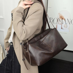 กระเป๋าถือหนังผู้หญิงปี 2026 สะพายไหล่เดียว สะพายข้าง สะพายใต้วงแขน แบบซิปปิด ดีไซน์หรูหรา ทันสมัย สไตล์ลำลอง - Product Image 1