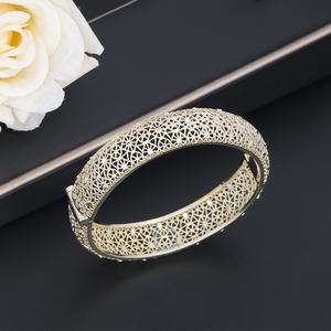 Brazalete de Boda de Lujo con Diseño Hueco Chapado en Oro de 14K, Estilo Indio, para Mujer, Venta al por Mayor desde Dubái - Product Image 3