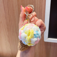 Pendentif en peluche coloré en forme de crème glacée, porte-clés mignon et réaliste en forme de cornet de crème glacée, décoration à suspendre pour sac, petit cadeau, petite pièce.