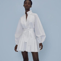 Robe trapèze élégante en coton personnalisée avec col à volants, plissée, simple boutonnage et laçage
