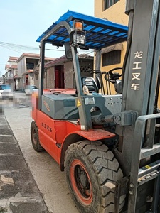 Reliable Used 4.5T Internal Combustion <b>Forklift</b> with 500mm Load Center and 6800kg Operating Weight for Factory Material Handling - Product Image 2
