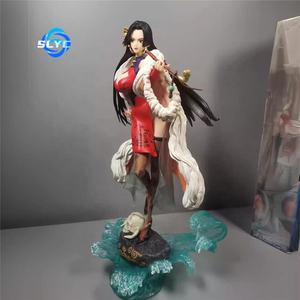 Statua Modello GK di Boa Hancock in Cheongsam Natalizio Stile Cinese con Pipa a Forma di Teschio, Figura da Collezione in Scatola per Esposizione Anime - Product Image 1