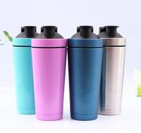 Vente en gros de produits écologiques et durables sans BPA Shakers Bouteille shaker protéiné cuisine avec boule de mélange Tasse shaker en métal