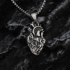 Collar Punk con Colgante de Corazón 3D de Acero Inoxidable para Hombre, Regalo de Joyería de Moda - Product Image 3