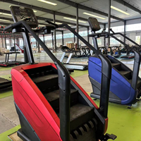 Équipement de fitness professionnel multifonctionnel de haute qualité pour la montée d'escaliers, destiné aux salles de sport