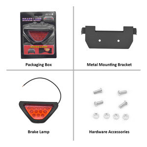 Feu Stop Arrière Sportif <span class=keywords><strong>de</strong></span> Style Triangle Flash pour Voiture – Troisième Feu Stop <span class=keywords><strong>de</strong></span> Sécurité – Lampe <span class=keywords><strong>de</strong></span> Signalisation d'Alarme pour Véhicule - Product Image 4