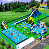 Parque Acuático Inflable Modular con Diseño de Pulpo para Operaciones en Lagos