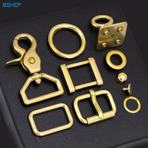 Tùy Chỉnh Kích Thước Cao Cấp Rắn <span class=keywords><strong>Brass</strong></span> Vòng Tròn Snap Clip <span class=keywords><strong>Hook</strong></span> O Ring Clasp Khóa Vòng Mùa Xuân Cổng Carabiner Cho <span class=keywords><strong>Keychain</strong></span> Túi Xách - Product Image 3