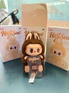 Labubus Secret ID Edition V2 V1แท้ V3มาการองที่น่าตื่นเต้นมีพลังงานใหญ่วัสดุพีวีซีสำหรับตัวละครฟิกเกอร์ที่ซ่อนอยู่ - Product Image 4