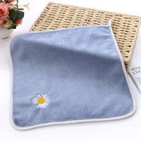 Serviette brodée en microfibres multicolores pour lavage de voiture et essuie-mains non pelucheux à séchage rapide