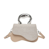 Sac à main de luxe léger, texture haut de gamme, design de niche, tendance de la mode, carré moyen, simple couche, pour le travail, épaule, bandoulière