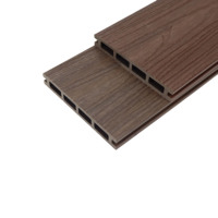Planches de terrasse en bois composite pour l'extérieur, respectueuses de la peau Nature Aspect bois Texture Co-extrusion Revêtement de sol Wpc Terrasse en composite