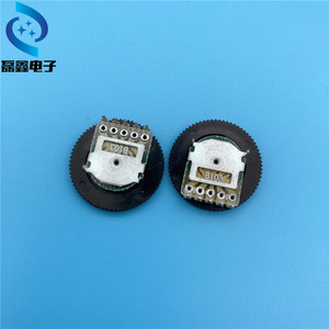 โพเทนชิโอมิเตอร์แบบหมุน H B103 แบบปรับด้วยลูกบิด รุ่น 103 - Product Image 1