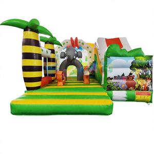 Castillo inflable tipo safari con tobogán para fiestas infantiles, uso comercial. - Product Image 1