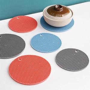 Posavasos Redondo de Silicona con Diseño de Panal de Abeja, Resistente al Calor, Antideslizante, Estilo Nórdico, para Mesa de Cocina - Product Image 2