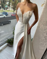 Damen Schulterfreies Feder-Maxikleid, Plissiert, Elegant, Sexy, für Party, Club, Abend oder Hochzeit – Luxus-Outfit für Weihnachten 2022