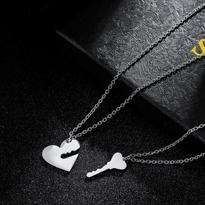 Collar con colgante de rompecabezas inoxidable lOVE You 2 unids/set para parejas amantes SCP082 - Product Image 3