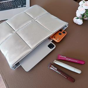 Funda Protectora para Laptop de 14 Pulgadas, Acolchada, Ligera, Impermeable, con Cierre Magnético, para <span class=keywords><strong>Mujer</strong></span>, Compatible con MacBook - Product Image 3