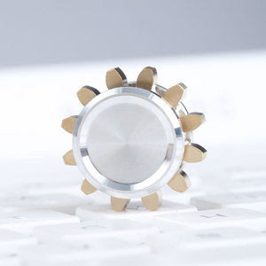 <span class=keywords><strong>2025</strong></span> <span class=keywords><strong>Hot</strong></span> Bán Kim Loại Mini Bánh Răng Ngón Tay <span class=keywords><strong>Spinner</strong></span> Đồng Sáng Tạo Giải Nén Đồ Chơi Ngón Tay <span class=keywords><strong>Fidget</strong></span> <span class=keywords><strong>Spinner</strong></span> Cho Món Quà - Product Image 2