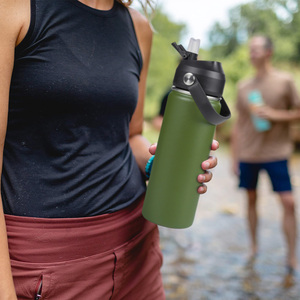 Juego de 12 Botellas de Agua con Aislamiento al Vacío de Acero Inoxidable de 18 oz con Pajita, Taza Térmica de 24 Horas para Senderismo, Viajes al Aire Libre, para Adultos - Product Image 1