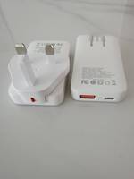 Chargeur rapide Global Ultra-Slim PD45W GaN avec deux ports USB-C/A-Charge rapide pour ordinateur portable/téléphone/voyage