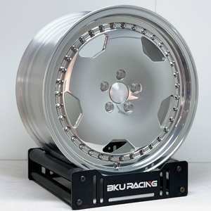 ล้อฟอร์จ 3 ชิ้น Bku สำหรับรถยนต์ <span class=keywords><strong>Mercedes</strong></span> <span class=keywords><strong>Benz</strong></span> S <span class=keywords><strong>W124</strong></span> W126 W140 W220 <span class=keywords><strong>190e</strong></span> W201 ขนาด 17 18 19 นิ้ว ล้ออัลลอยสีเงินขัดเงาแบบกำหนดเอง - Product Image 1