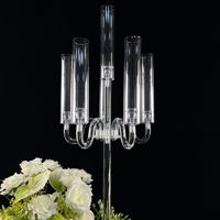 Chandeliers modernes en acrylique transparent à haute transparence, parfaits pour les décorations de table de fête et les décorations d'intérieur.