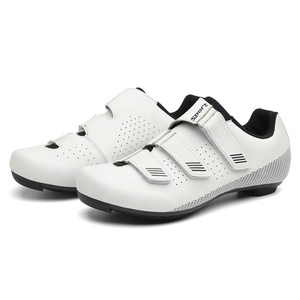 <span class=keywords><strong>Scarpe</strong></span> da Ciclismo Professionali Nuovo Stile Design 2022 Traspiranti e Antiscivolo, Tacchetti per <span class=keywords><strong>Bici</strong></span> Mtb e Suole Personalizzate per Strada e Montagna - Product Image 3