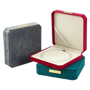 Caja de joyería octogonal de terciopelo de alta gama personalizada con perlas, caja de regalo redonda con forma de corazón para mamá, caja de embalaje para el Día de la Madre. - Product Image 1