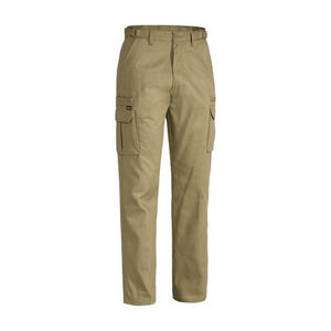 กางเกงคาร์โก้ผู้ชายสำหรับฤดูร้อน ระบายอากาศได้ดี ผลิตจากผ้าฝ้ายน้ำหนักเบา เพื่อความสบายในสภาพอากาศร้อน และการเคลื่อนไหวได้อย่างอิสระตลอดวัน - Product Image 1