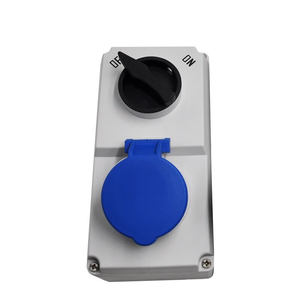 Interruttore combinato industriale 32A ad alta potenza con interblocco meccanico, grado di protezione IP67, costruzione in rame - Product Image 3