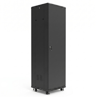 Rak Server 19 inci Tipe Lantai dengan Pintu Kaca dan Papan Pintu Berventilasi Rel Galvanis 42U 600*600 Termasuk 2 Kipas Perakitan