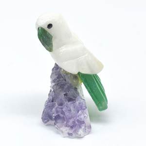 รูปแกะสลักนกแก้วจากหินรูบี้โซไซต์/แคลไซต์สีขาว/ไครโซเพรส/อะเมทิสต์ - Product Image 1